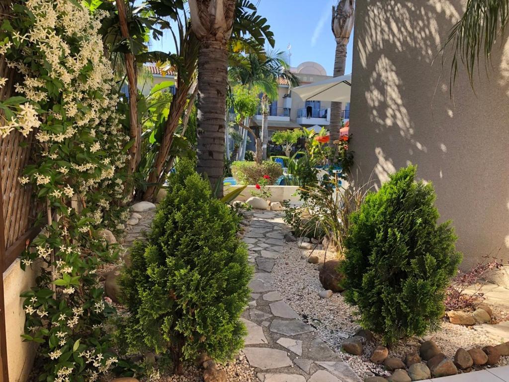 Town House, Ilios Ii, Kato Paphos Villa Exterior photo